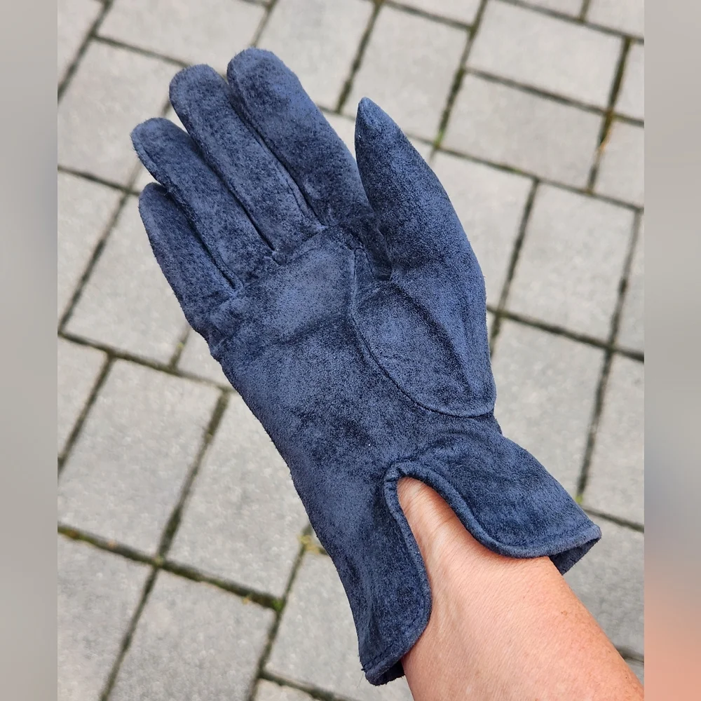 Bloomingdale's Fine Black Suede Gloves S